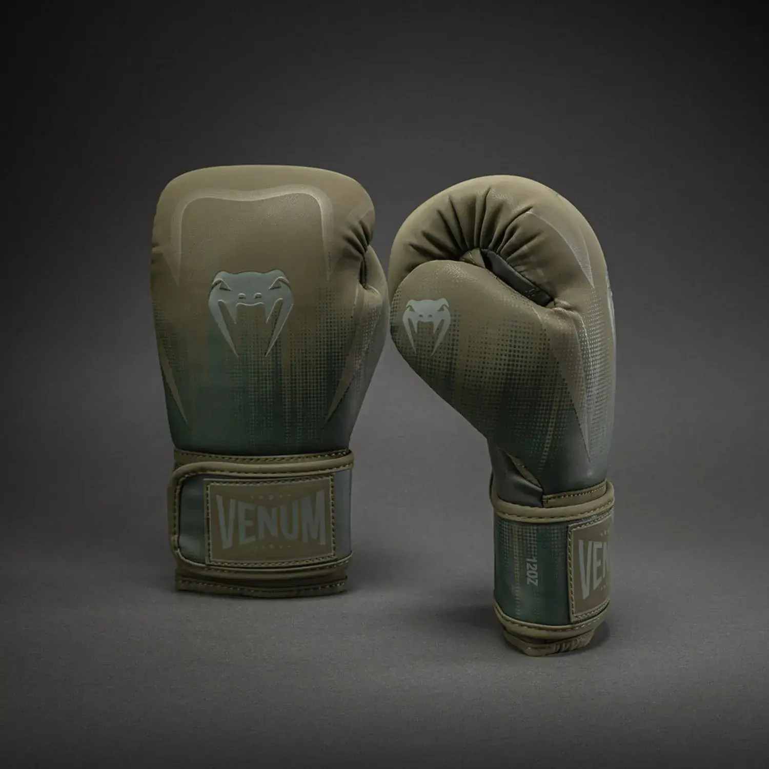 Guantes de boxeo Venum stealth khaki / verde oscuro
